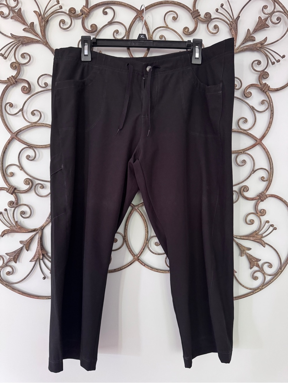 Patagonia crop hikers size 14